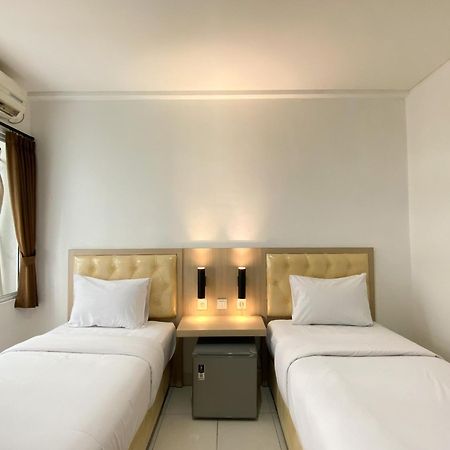 Cozy Stay Studio Cikarang Esterno foto