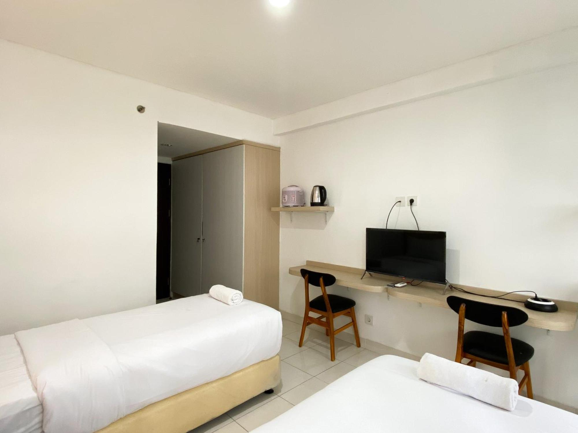 Cozy Stay Studio Cikarang Esterno foto